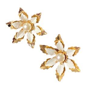 Vintage Signed Emmons Gold-tone Cream Enamel Pearl Flower Clip On Earrings